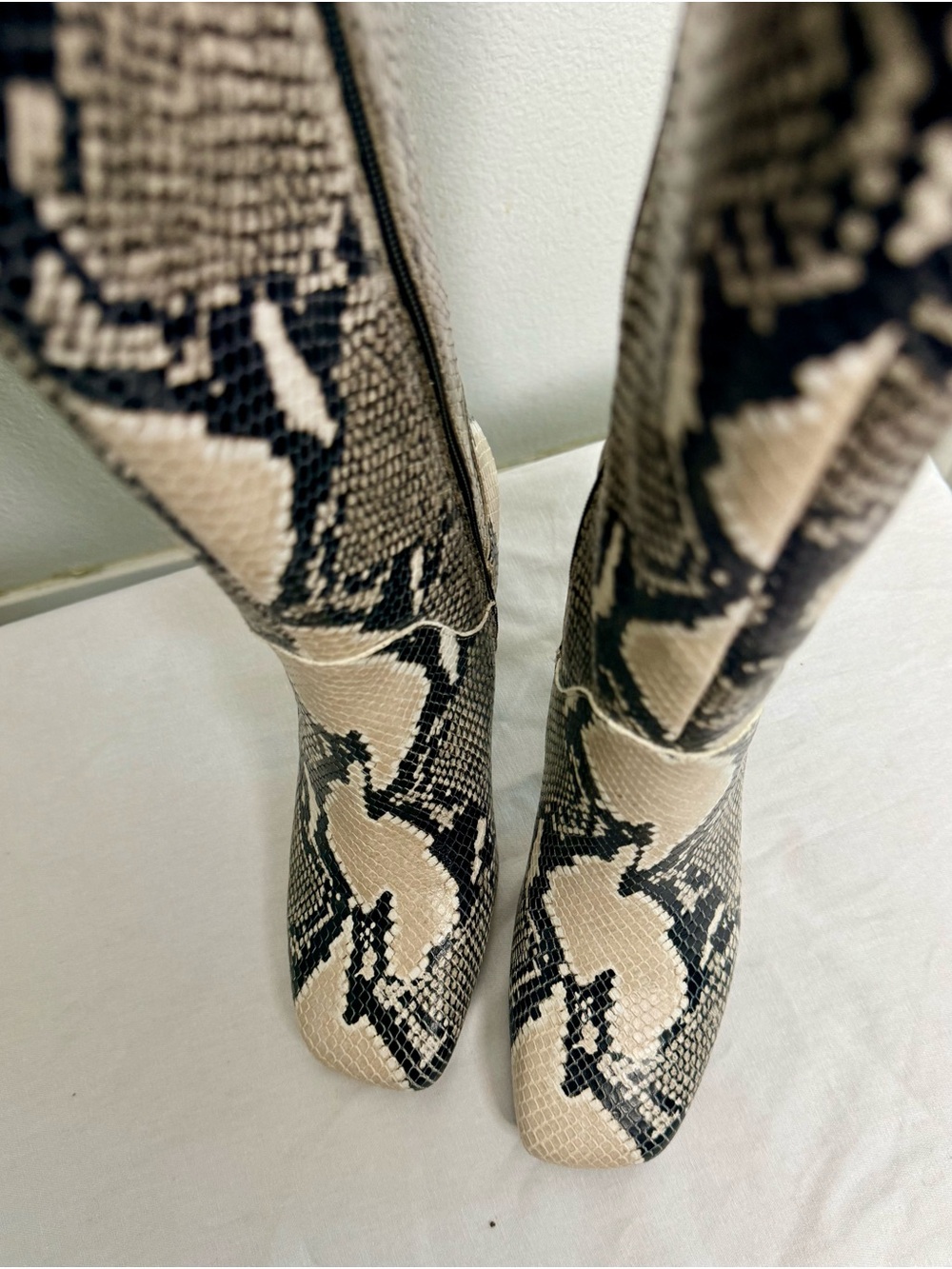 New Vince Camuto Beige and Black Snake-Print Knee Boots - Picture 6 of 9